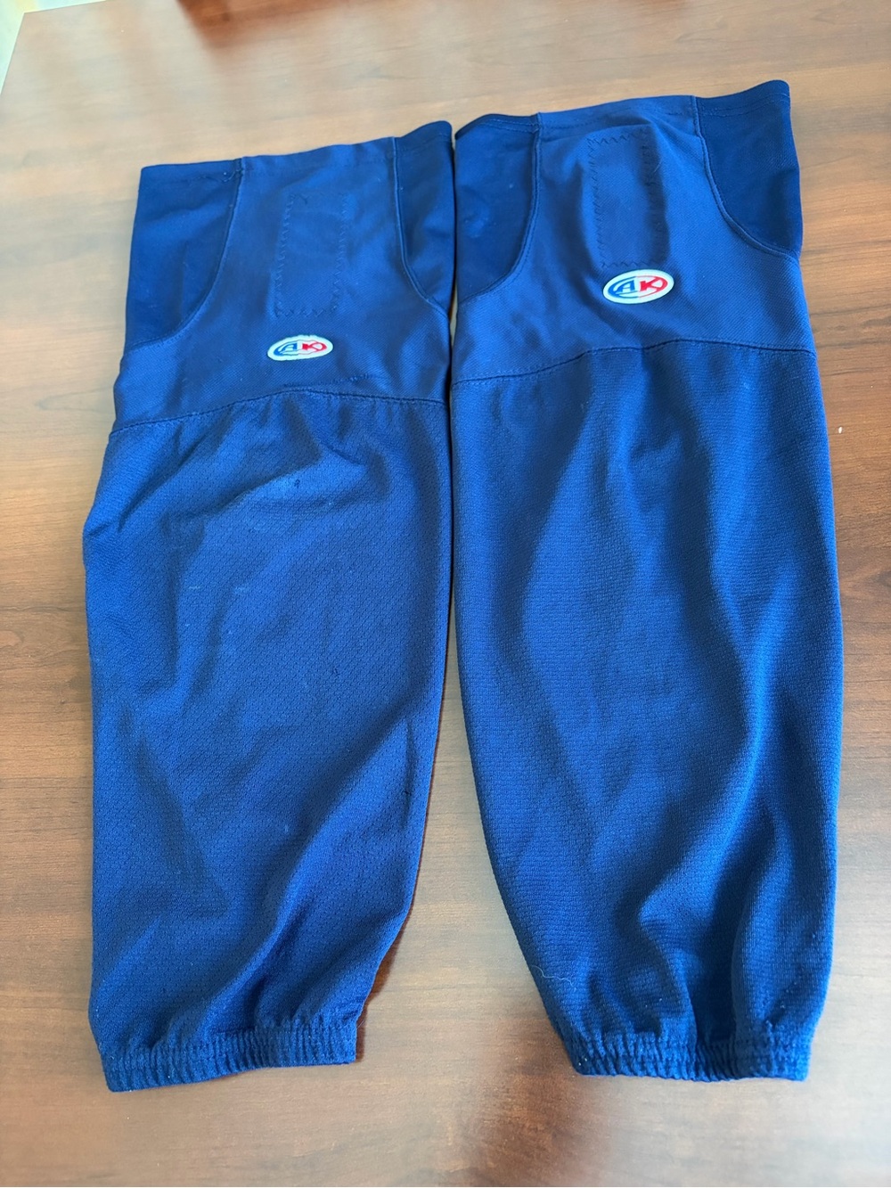 Kids Navy Hockey Socks - size M intermediate